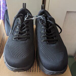 Men's Kirkland Brand new in box running shoes